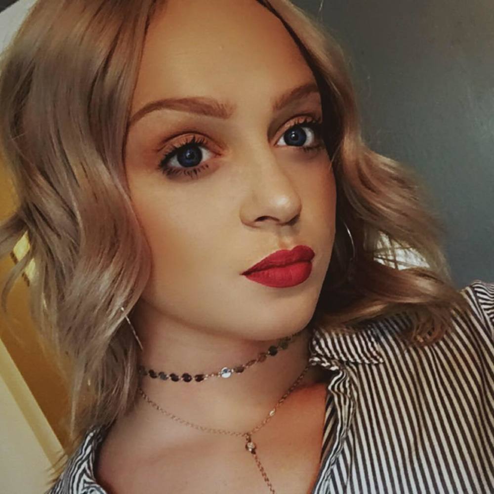 Meet your Posher, Clairah